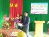 Đảng ủy – HĐND- UBND – UBMTTQ xã Sơn Lang thăm, tặng quà nhân Ngày ...
